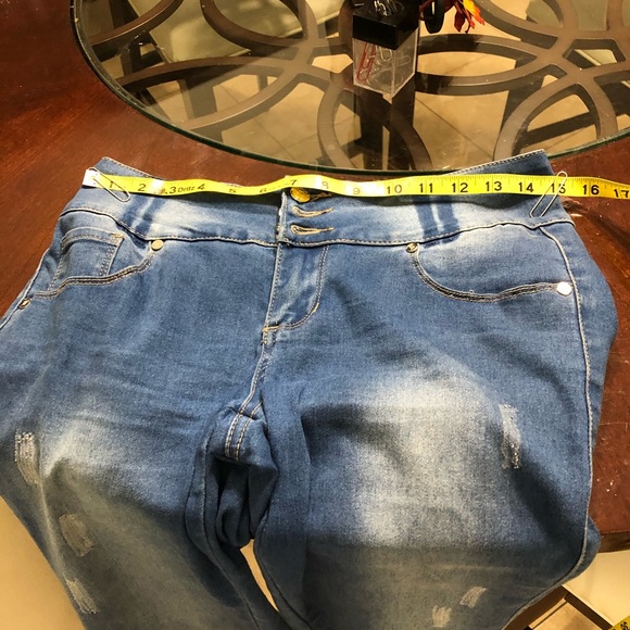 Isabela jeans for women, size 7, blue. - Picture 7 of 10